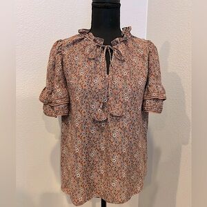 Max Studio Pink and White floral boho flutter sleeve top - Medium